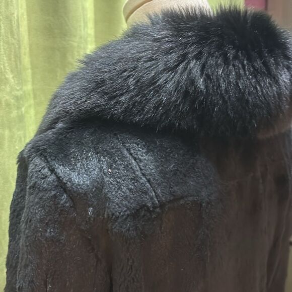 Chaarm New York Luxurious Black Fur-Trimmed Women's Jacket, XL - Picture 7 of 12